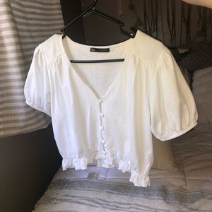 SOLD ⭐️ Zara Button down white top